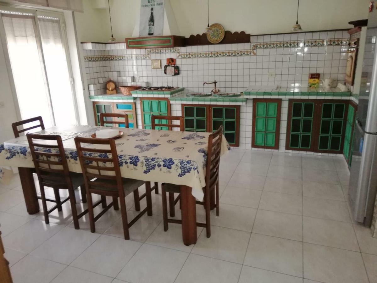 ניקולוסי B & B Amici Dell'Etna מראה חיצוני תמונה