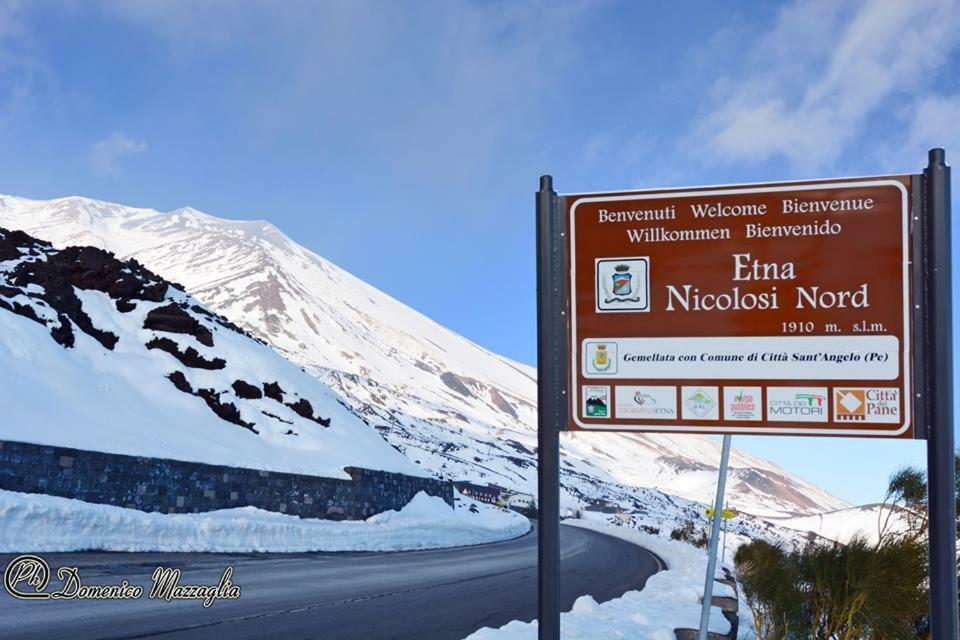 ניקולוסי B & B Amici Dell'Etna מראה חיצוני תמונה