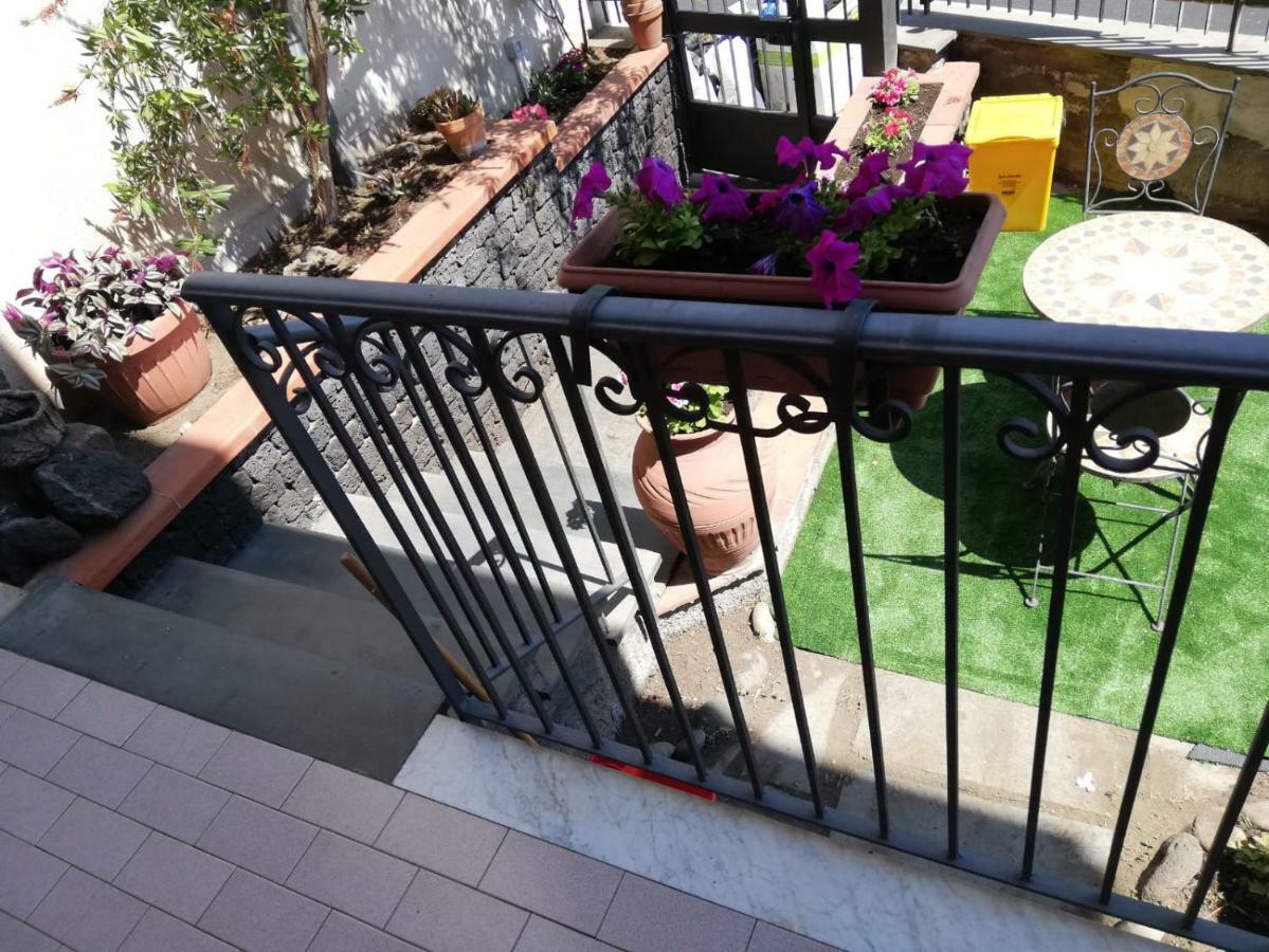 ניקולוסי B & B Amici Dell'Etna מראה חיצוני תמונה